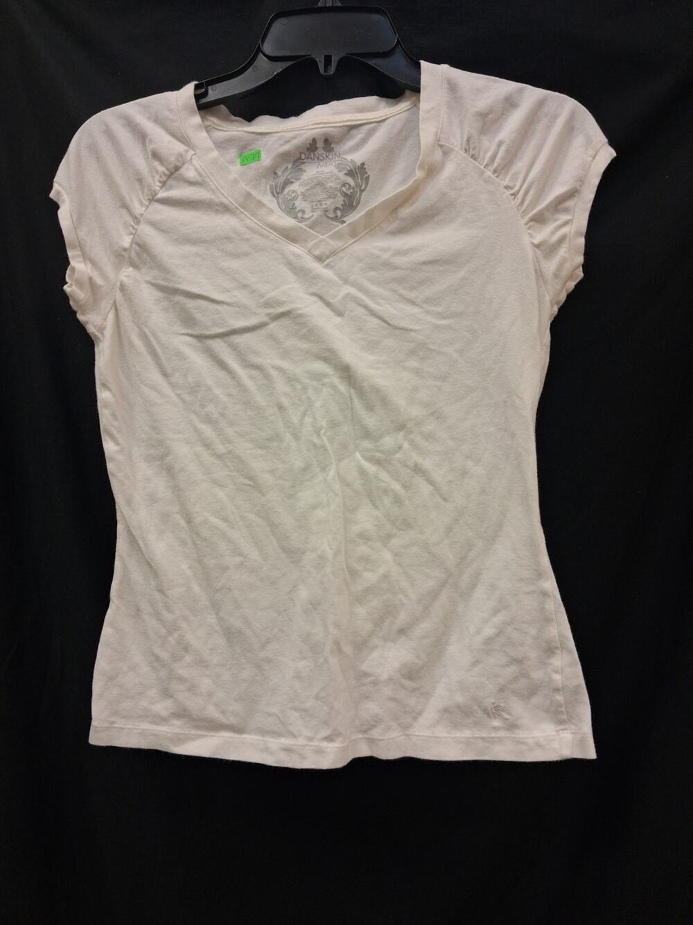 Danskin Now White V-Neck Athletic Top Women's M Short Sleeve Stretch Activewear